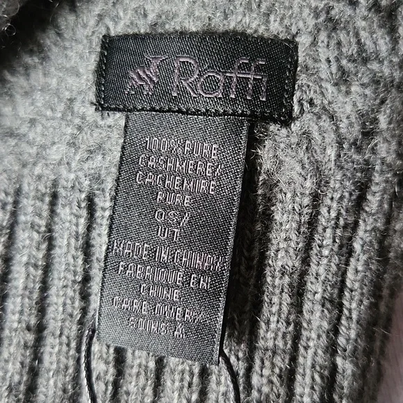 100% Pure Cashmere Raffi scarf - Picture 2 of 5